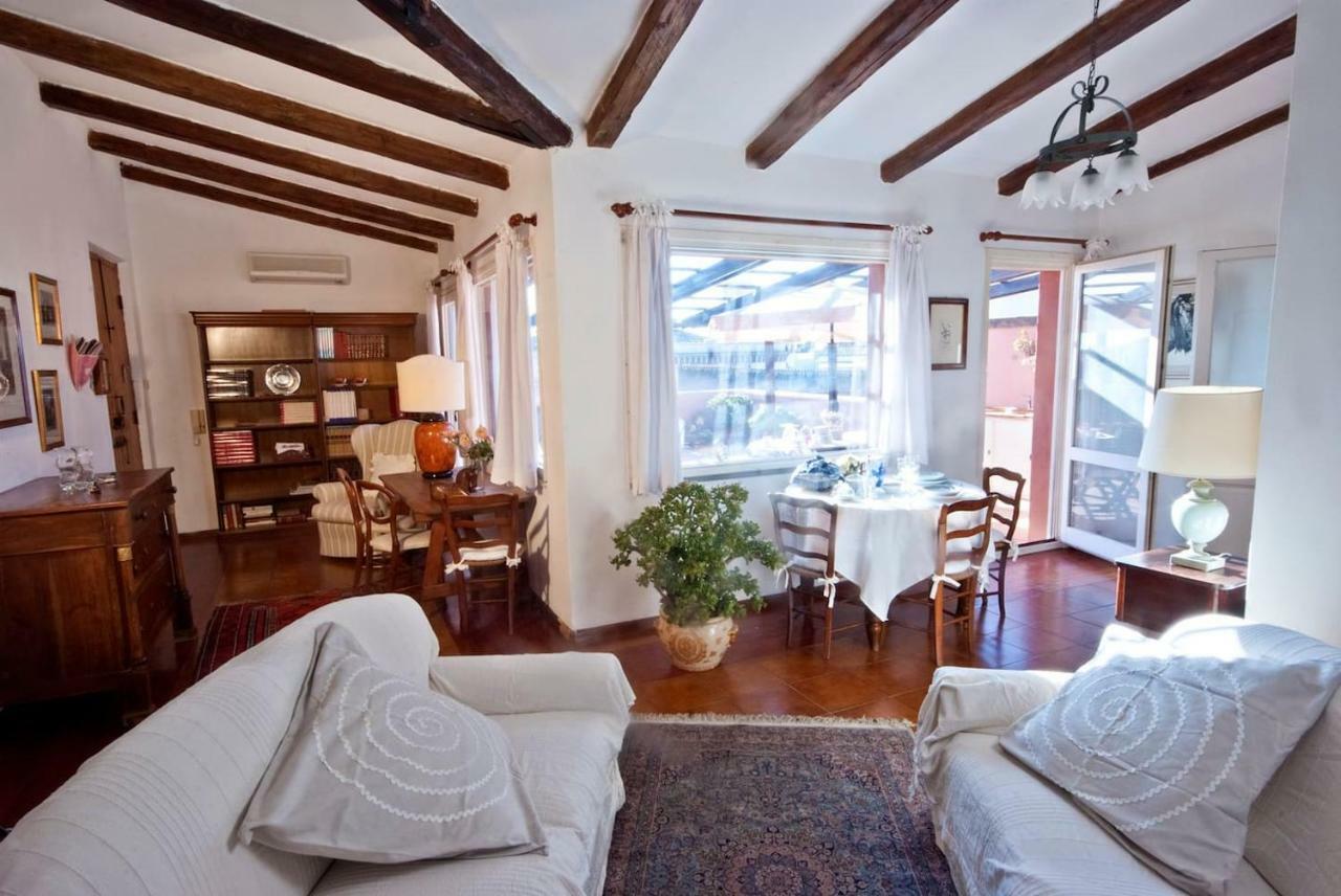 Attico In Centro Con Vista Della Torre - Cozy Penthouse Facing To The Tower Apartment โอริสตาโน ภายนอก รูปภาพ
