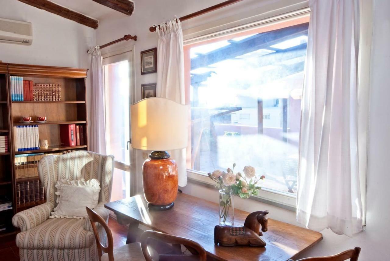 Attico In Centro Con Vista Della Torre - Cozy Penthouse Facing To The Tower Apartment โอริสตาโน ภายนอก รูปภาพ